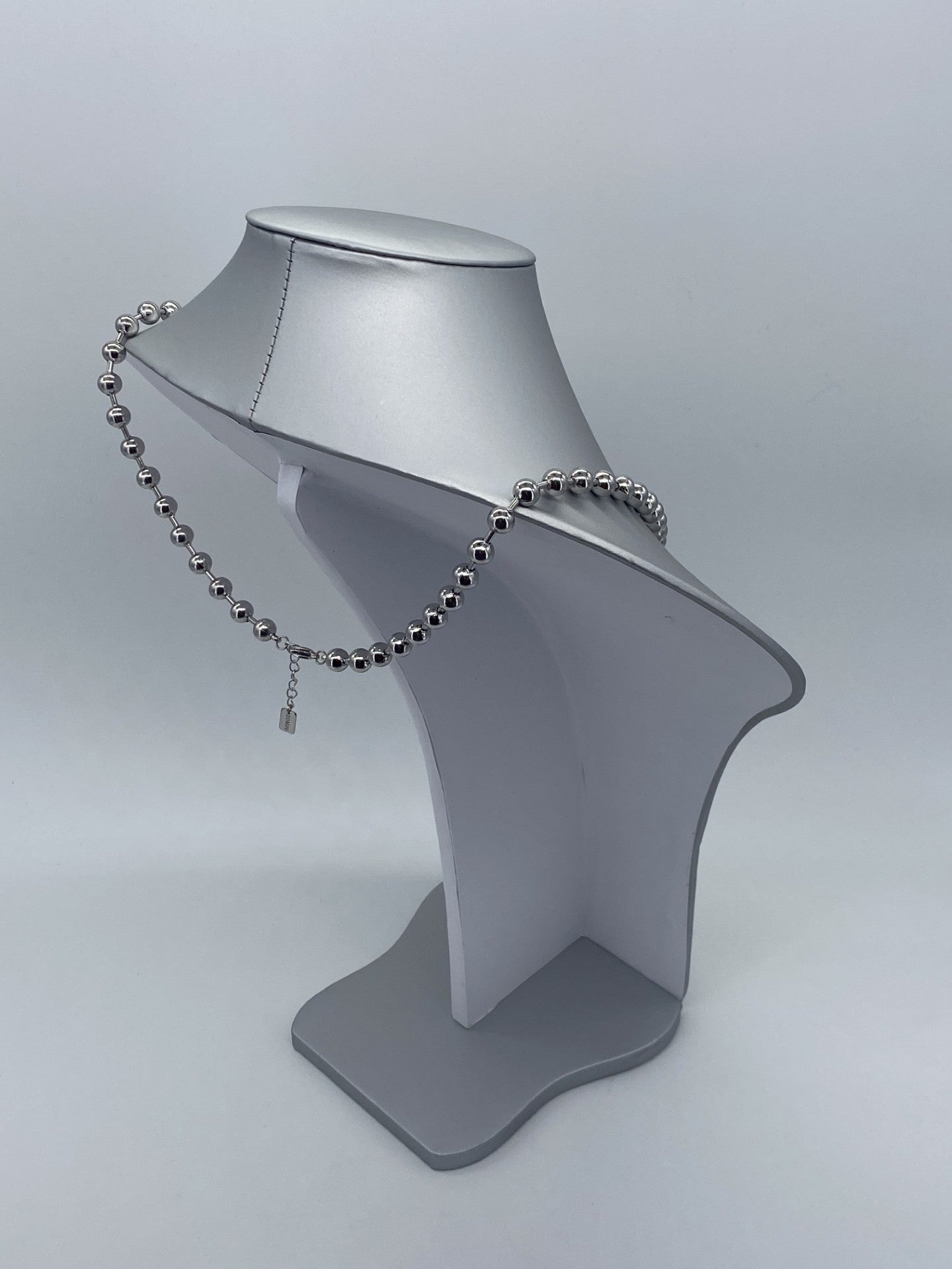 Collier - Perle d'acier